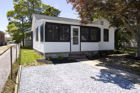 30 Pinetree Dr, Villas, NJ 08251