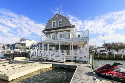 505 W Maple Ave, Wildwood, NJ 08260