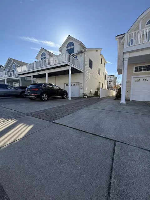 126 77th St #WEST, Sea Isle City, NJ 08243