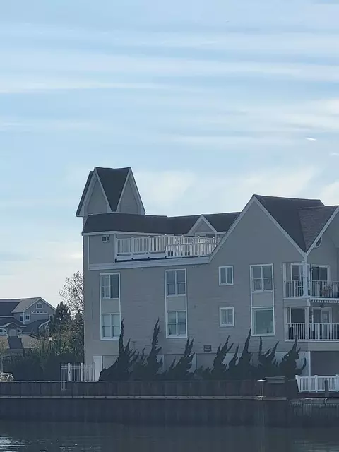 1415 Harbor Ln #302, Cape May, NJ 08204