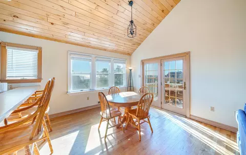 Dining - 18 E Winthrop Ave, Strathmere, NJ 08248 photo 1 of 2