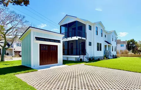 605 E Lake Dr, Cape May Point, NJ 08212
