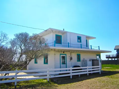 30 E Willard Ave, Strathmere, NJ 08248