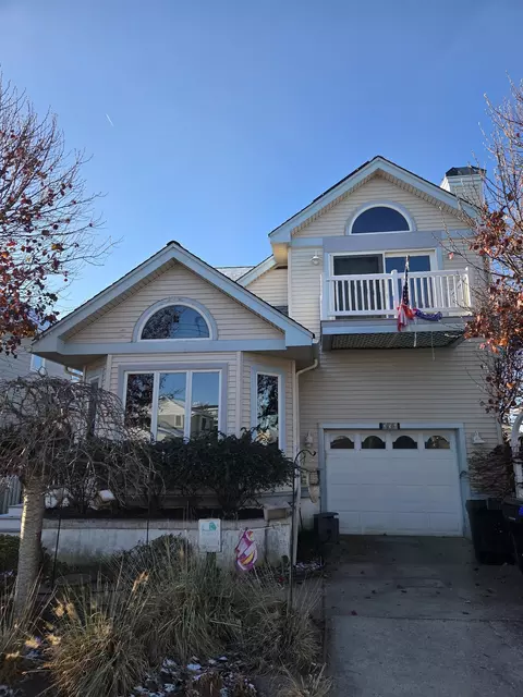 256 42nd St, Avalon, NJ 08202