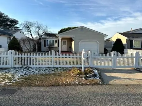 210 Cedardale Ave, Villas, NJ 08251