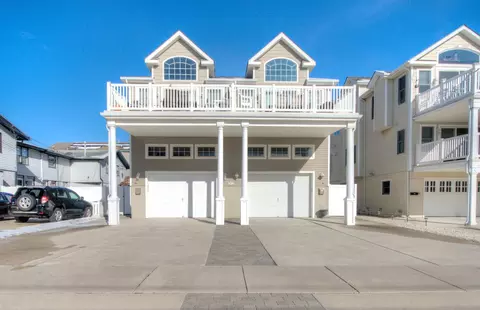 147 60th St #WEST, Sea Isle City, NJ 08243