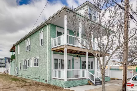 222 E Burk Ave #4, Wildwood, NJ 08260