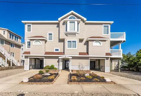 9 85th St #NORTH, Sea Isle City, NJ 08243