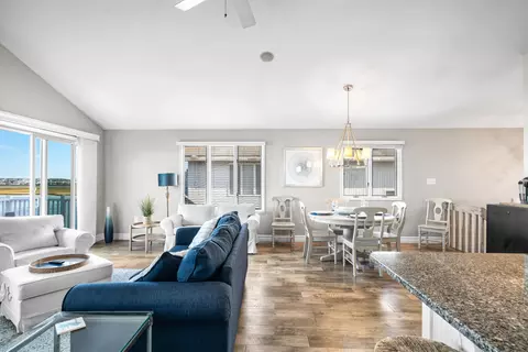 Living - 2934 Ocean Dr #NORTH, Avalon, NJ 08202 photo 3 of 5