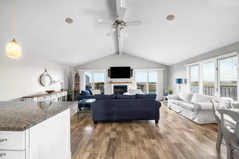 Living - 2934 Ocean Dr #NORTH, Avalon, NJ 08202 photo 5 of 5