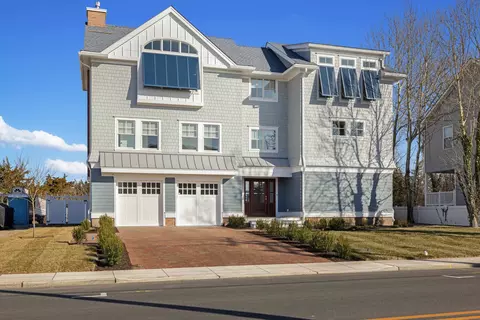 551 Elmira St, Cape May, NJ 08204