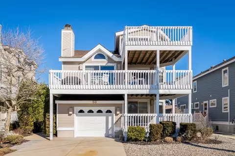 53 E 25th St, Avalon, NJ 08202