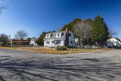 100 Oakdale Ave, Villas, NJ 08251