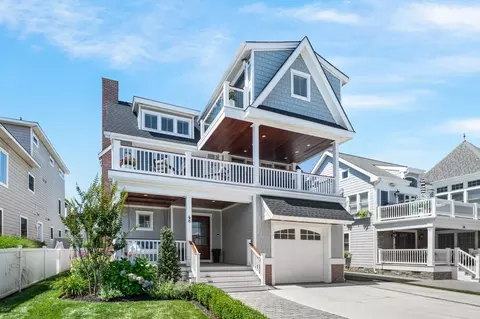 Exterior - 46 E 18th St, Avalon, NJ 08202 photo 2 of 13