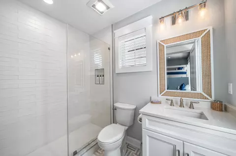 Bath - 46 E 18th St, Avalon, NJ 08202 photo 7 of 7