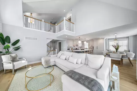 Living - 46 E 18th St, Avalon, NJ 08202 photo 3 of 6
