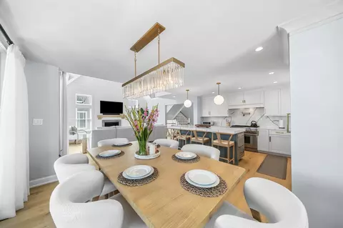 Dining - 46 E 18th St, Avalon, NJ 08202 photo 1 of 2