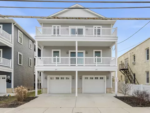 220 E Lincoln Ave #2, Wildwood, NJ 08260