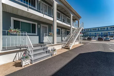 412 E St Paul Ave #2, Wildwood Crest, NJ 08260