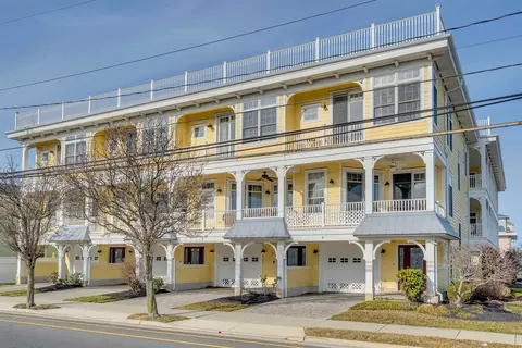 4300 Atlantic Ave #D, Wildwood, NJ 08260
