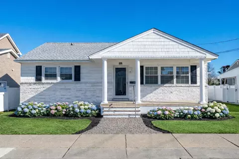 217 E Charleston Ave, Wildwood Crest, NJ 08260
