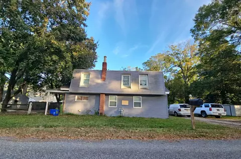 306 3rd St, Cape May Court House, NJ 08210