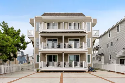 55 W 32nd St #C-2B, Avalon, NJ 08202