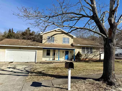 11 Redwish Ave, Marmora, NJ 08223