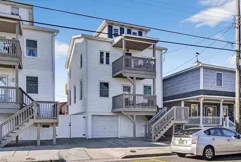 230 W Magnolia St #1, Wildwood, NJ 08260