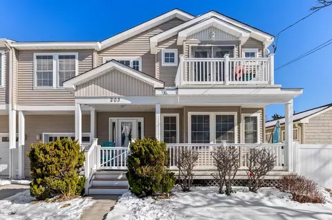 203 E Columbine Rd #203, Wildwood Crest, NJ 08260