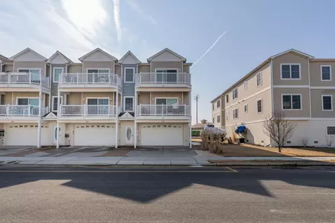 620 Burk Ave #102, Wildwood, NJ 08260