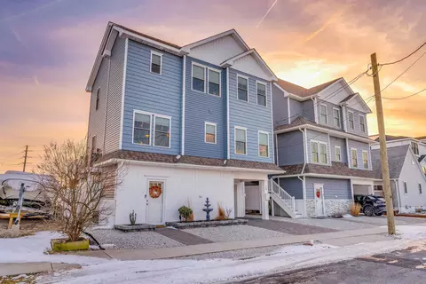 28 Lake Rd, Wildwood, NJ 08260