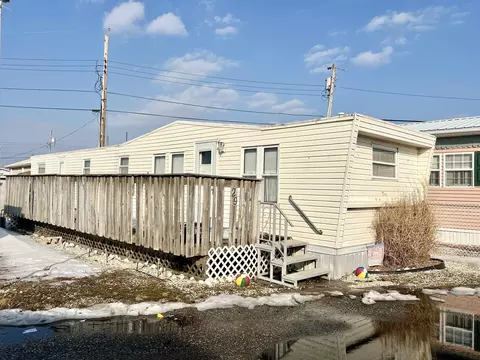29 Cresse Ave, Wildwood, NJ 08260
