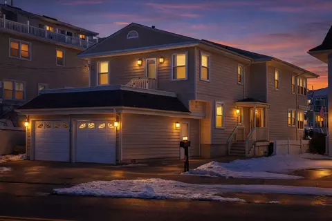 10 W 8th St, Ocean City, NJ 08226