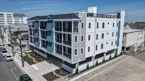 323 E Oak Ave #102, Wildwood, NJ 08260