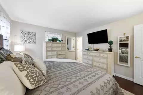 Bedroom - 4 Prosit Ln, Ocean View, NJ 08230 photo 2 of 4