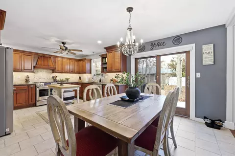 Dining - 4 Prosit Ln, Ocean View, NJ 08230 photo 1 of 2