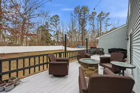 Exterior - 4 Prosit Ln, Ocean View, NJ 08230 photo 2 of 4