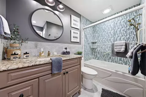 Bath - 4 Prosit Ln, Ocean View, NJ 08230 photo 2 of 3