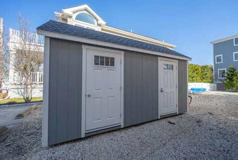 Exterior - 173 33rd St #3, Avalon, NJ 08202 photo 4 of 5