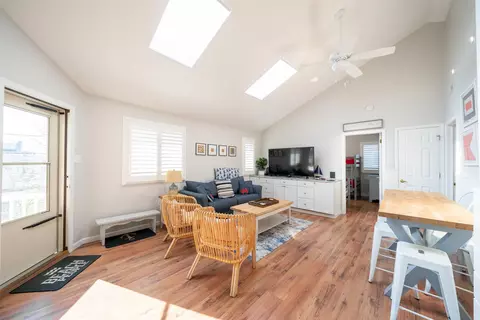 Living - 173 33rd St #3, Avalon, NJ 08202 photo 2 of 7
