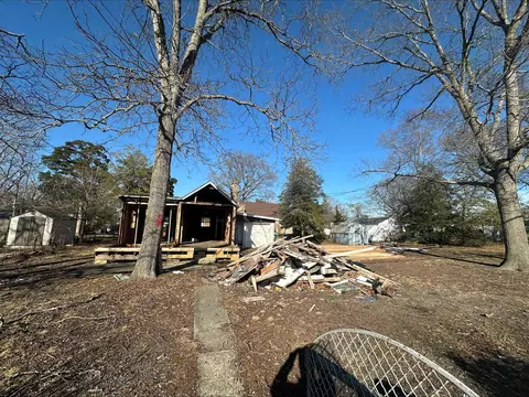 205 E Bates Ave, Villas, NJ 08251