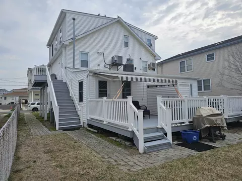 124 45th St UNIT 2, Sea Isle City, NJ 08243