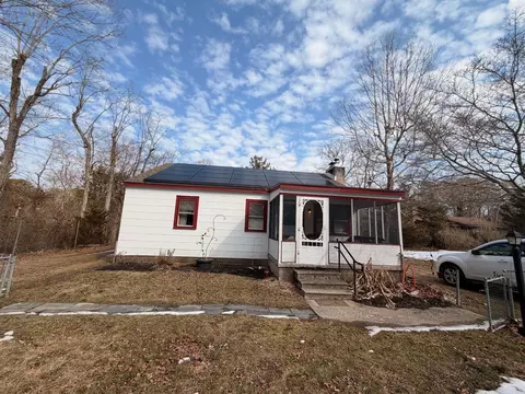 132 Academy Ln, Cape May Court House, NJ 08210
