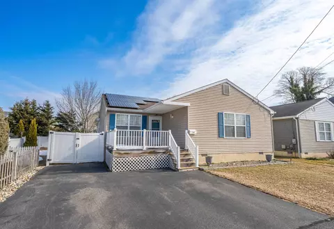 14 W Atlantic Ave, Cape May Court House, NJ 08210
