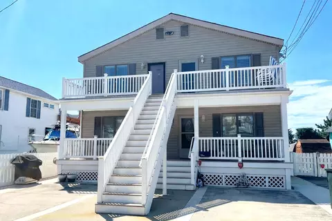 130 W Andrews Ave #4, Wildwood, NJ 08260