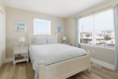 Bedroom - 92 E 23rd St, Avalon, NJ 08202 photo 8 of 8
