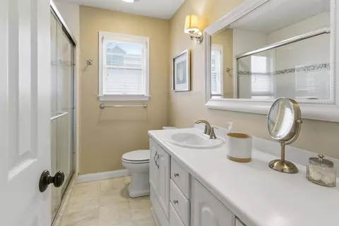 Bath - 92 E 23rd St, Avalon, NJ 08202 photo 3 of 4