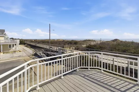 Exterior - 92 E 23rd St, Avalon, NJ 08202 photo 3 of 3