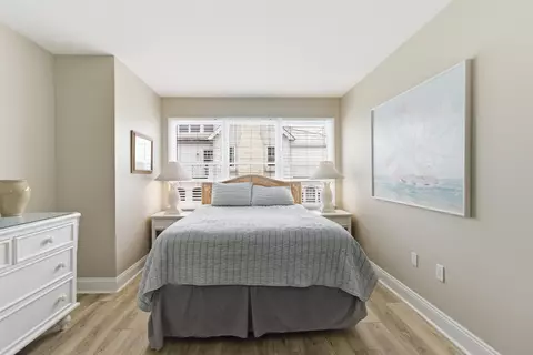 Bedroom - 92 E 23rd St, Avalon, NJ 08202 photo 7 of 8
